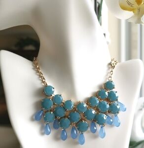 VINTAGE turquoise cascade statement necklace